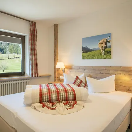 Landhotel Gockelwirt Eisenberg  Eksteriør billede